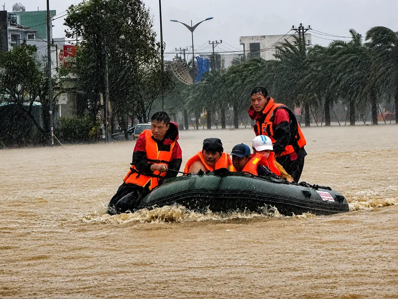 Dưới góc nhìn tâm lý, lũ lụt thường tượng trưng cho cảm xúc quá mạnh hoặc áp lực khó kiểm soát