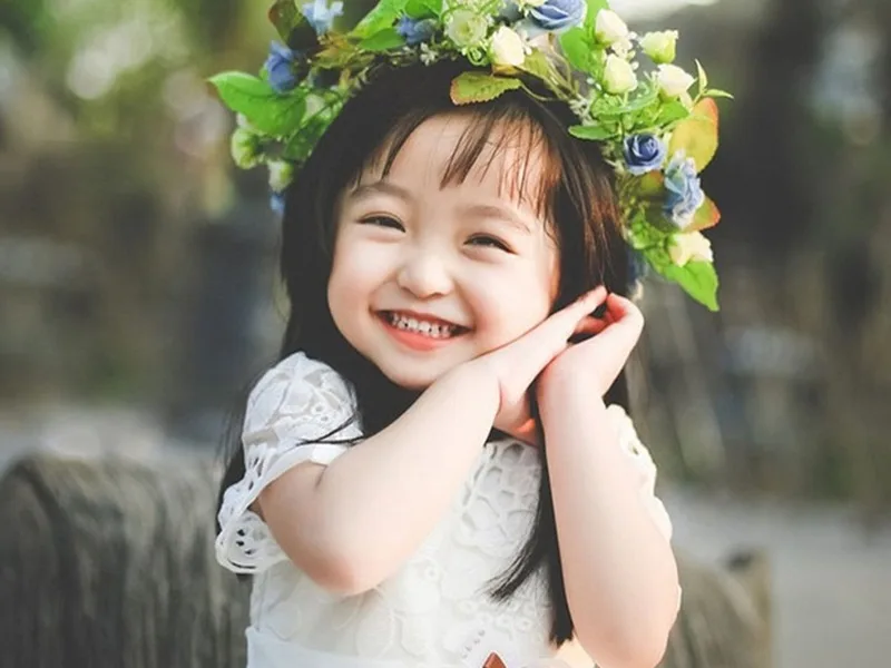 Nằm mơ thấy em bé gái đánh số gì? – ý nghĩa và những con số tham khảo